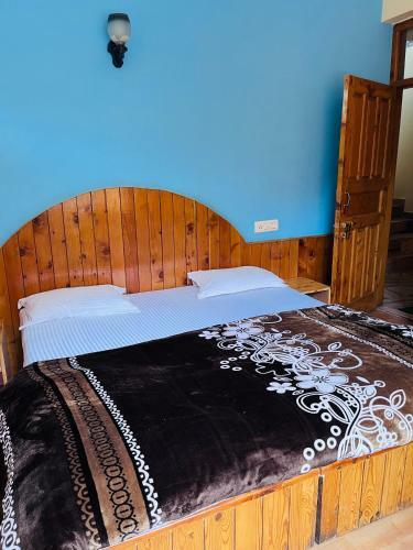 Hostal Dwine Stay
