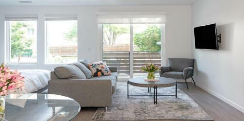 Lakewood Apartments By Barsala