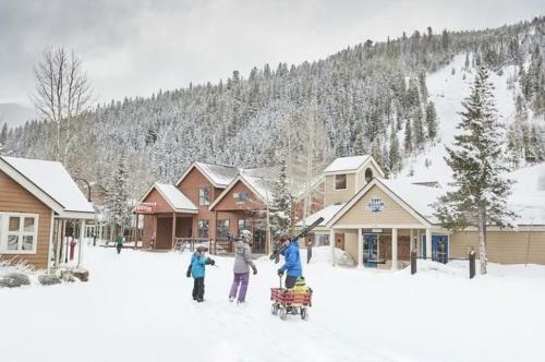 Northstar Townhomes In Keystone 2 Bedroom Rental