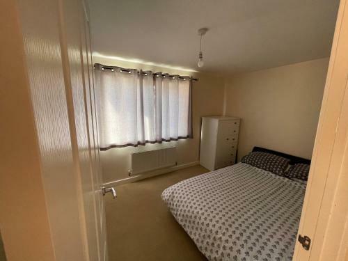 3-bedroom Detached Villa, Backyard, Free Parking