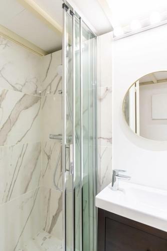 Apartamento Sublime Duplex Near The Miroir D'eau