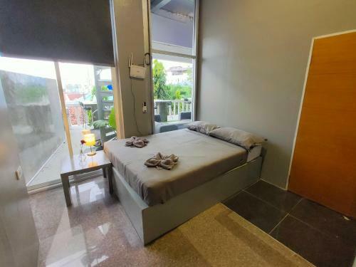 Entropy Apartment Hotel