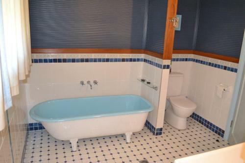 Mistys Beachside Cottage