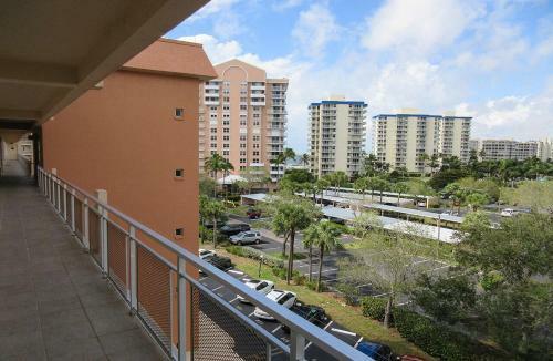 Apartamento Leonardo Arms 514 Condo