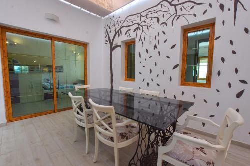 Book Jet - Villa Alegria With Private Pool