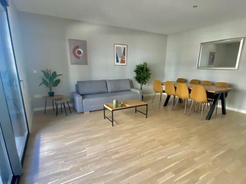 Nuevo Gran Apartamento Laronda