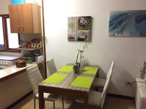 Abelina Room