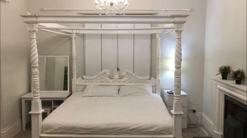Dundee Beds