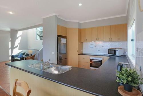 Apartamento Waves On Tura Beach!