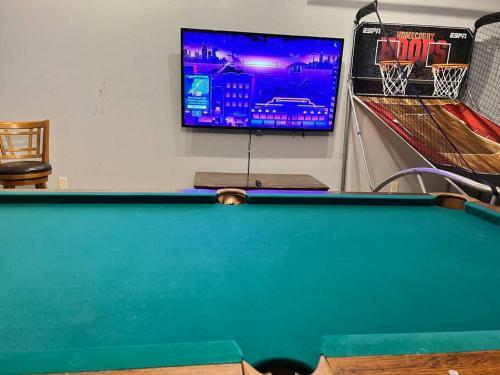 Tampa Getaway Pool House