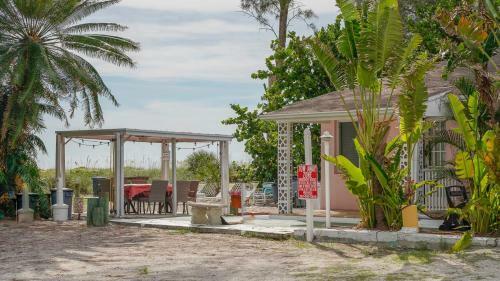 Apartamento Awesome Oceanfront Condo! Unit #4