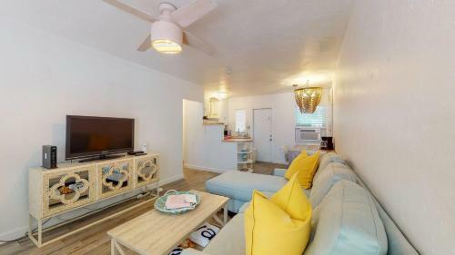Apartamento Stunning Beachfront! Unit #2