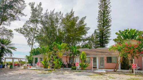 Apartamento Stunning Beachfront! Unit #2