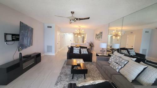 Apartamento Exclusive Beach Front Condo In North Redington