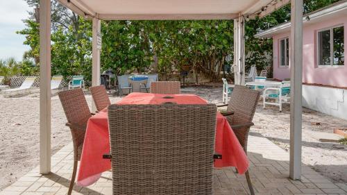 Apartamento Bright Beachfront Getaway Unit #6