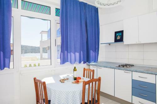 Apartments Barbara Tisno
