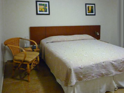 Hotel Genoves