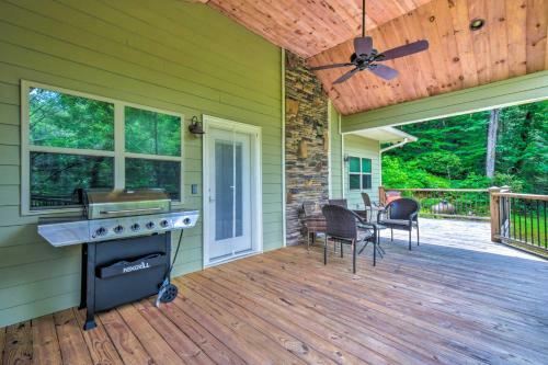 Riverside Dahlonega Home With Kayaks And Fire Pit