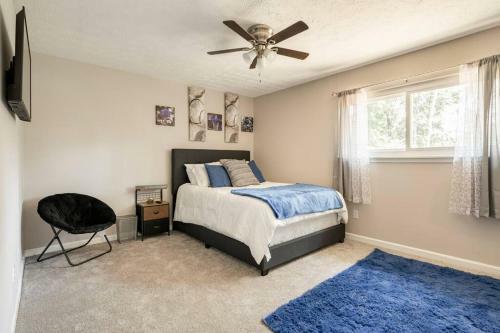 Modern, Spacious, And Comfy 3 Bedroom Home