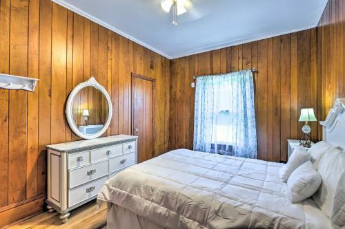 Pet-friendly Fort Valley Home With Private Pool