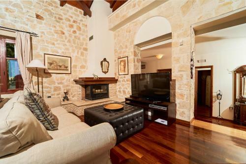 Lila's Luxury Villa