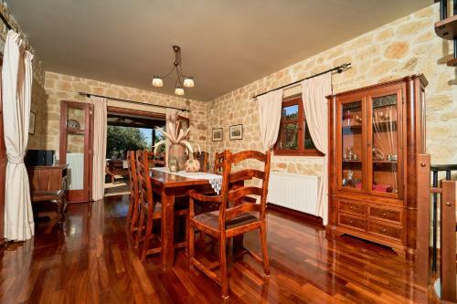 Lila's Luxury Villa