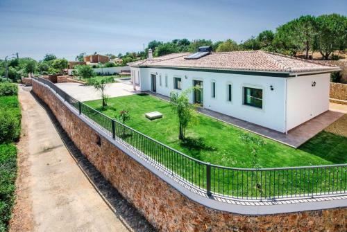 Villa Monte Dos Avos