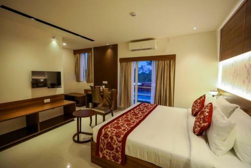 Surendra Trident Hotel