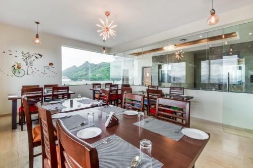 Ratnam By Vasudha Hotels