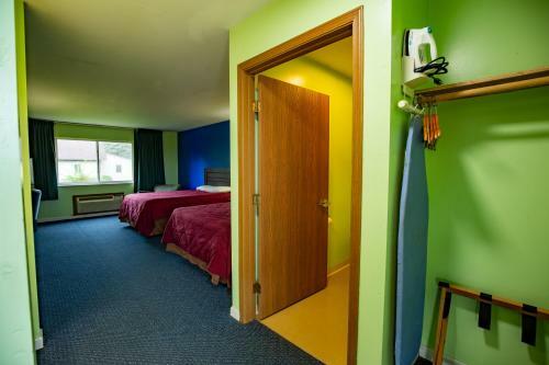 Motel Budget Host Inn