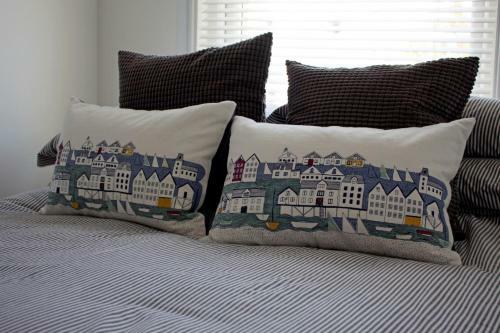 Lovely 1 Bedroom Apartment With Parking On Premises