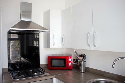 Lovely 1 Bedroom Apartment With Parking On Premises