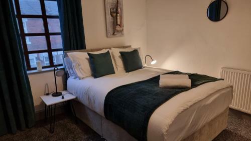 Cheerful 2 Bedroom Home In Stoke On Trent