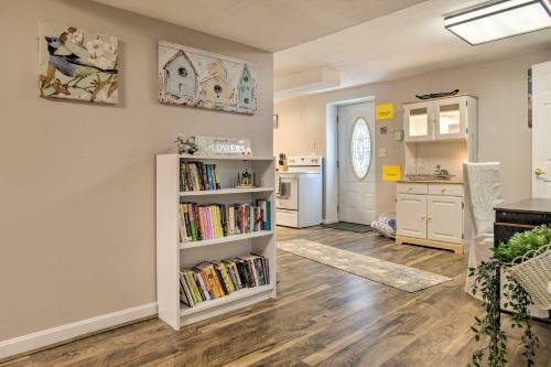 Bel Air Apartment With Pool About 2 Mi To Main St