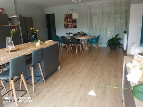 Bed & Breakfast Chambre Dans Charmante Maison � Cusset