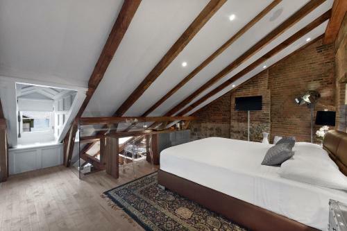 Posada Hotel �pik Montr�al