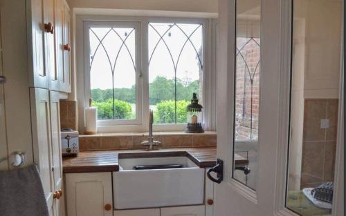 Jays Hatch Holiday Cottage, Witton, Near Happisburgh, Norfolk