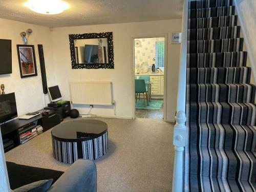 Kampa?s Spacious 2 Bed House In Dy4 - Short Or Long Stays