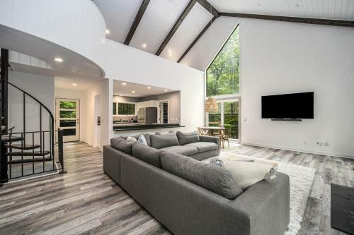 Birchwood Broken Bow Chalet
