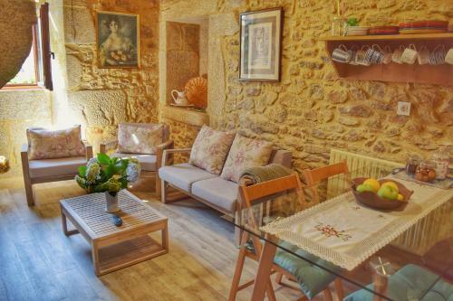 Casa Dos Amos En Costa Da Morte. A Coru�a