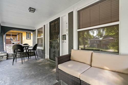 Beautiful Historic Full Home 10 Minutes From Everything