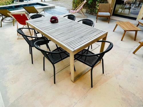 Bastidon 84m2 Avec Piscine
