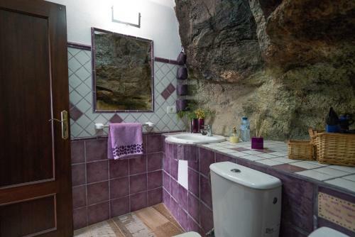 Apartamento Romantic Cave With Big Terrace Overlooking The Sea