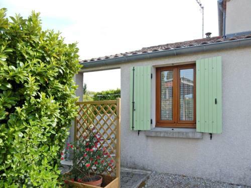 Cosy Holiday Home In Lablach�re With Terrace