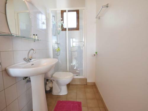Cosy Holiday Home In Lablach�re With Terrace