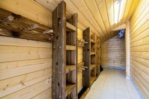 Superb Holiday Chalet With Spa In La Bresse