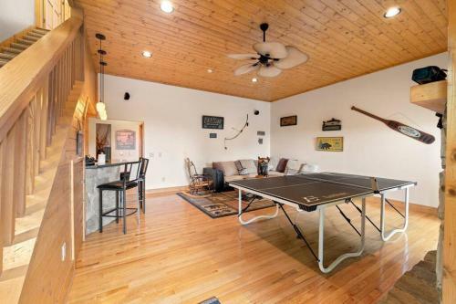 New! Blueberry Meadows In Beech Mountain
