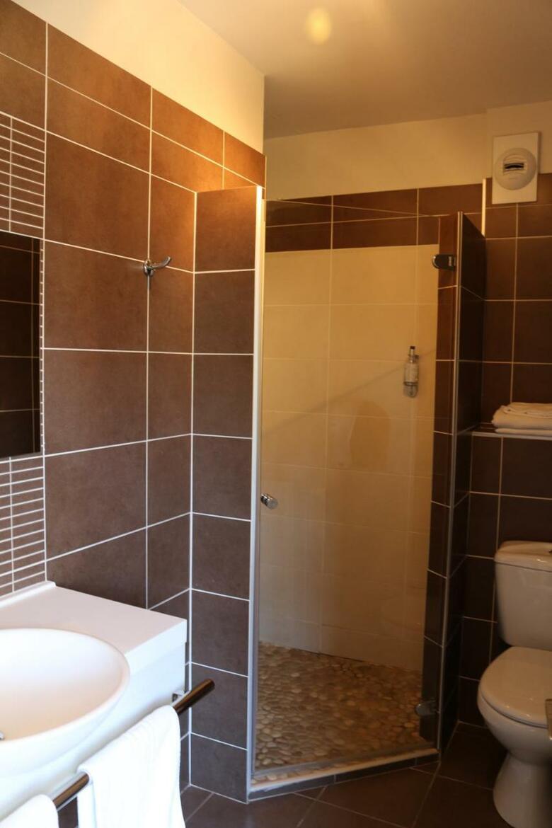 Inter-hotel Dau-ly