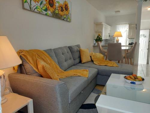Jacuzzi House Sunflower