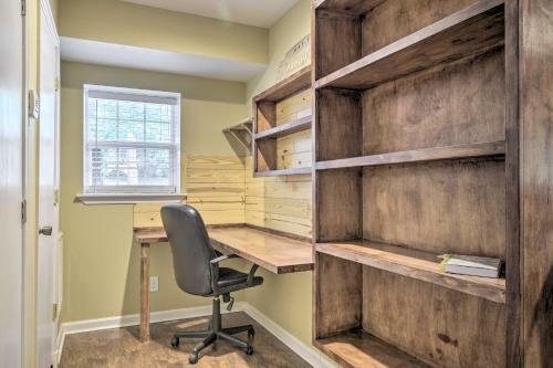 Cozy Pittsboro Escape - Hike, Dine, Explore!
